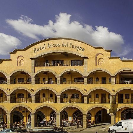 Hotel Arcos Del Parque Acayucan Bagian luar foto