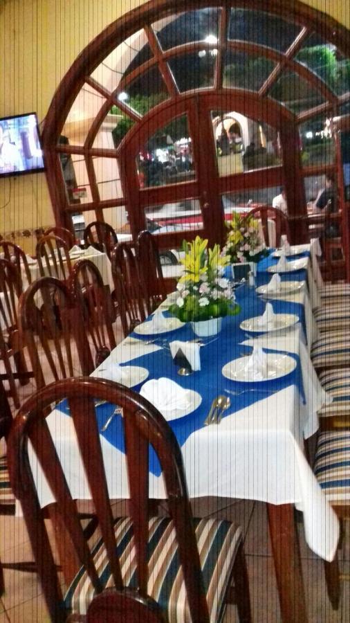 Hotel Arcos Del Parque Acayucan Bagian luar foto
