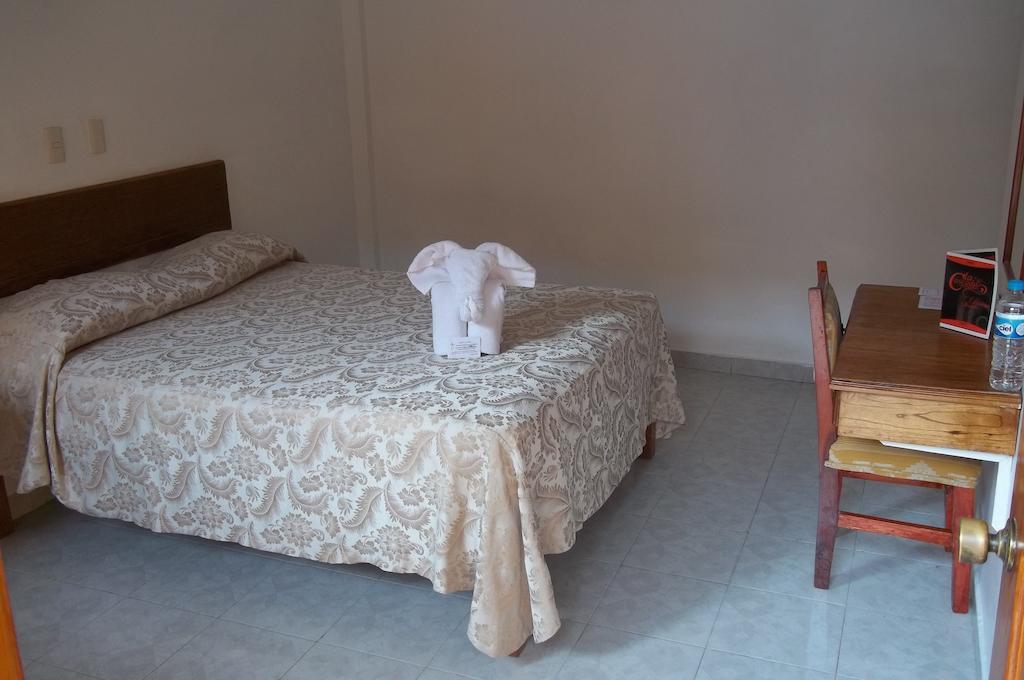 Hotel Arcos Del Parque Acayucan Ruang foto