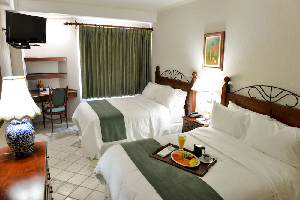 Hotel Arcos Del Parque Acayucan Bagian luar foto