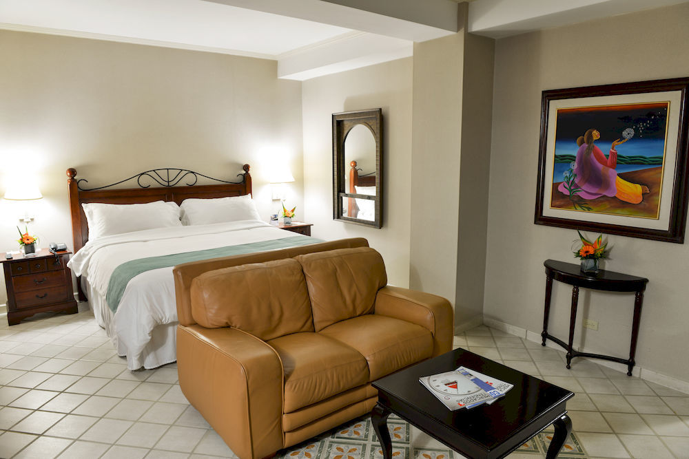 Hotel Arcos Del Parque Acayucan Bagian luar foto
