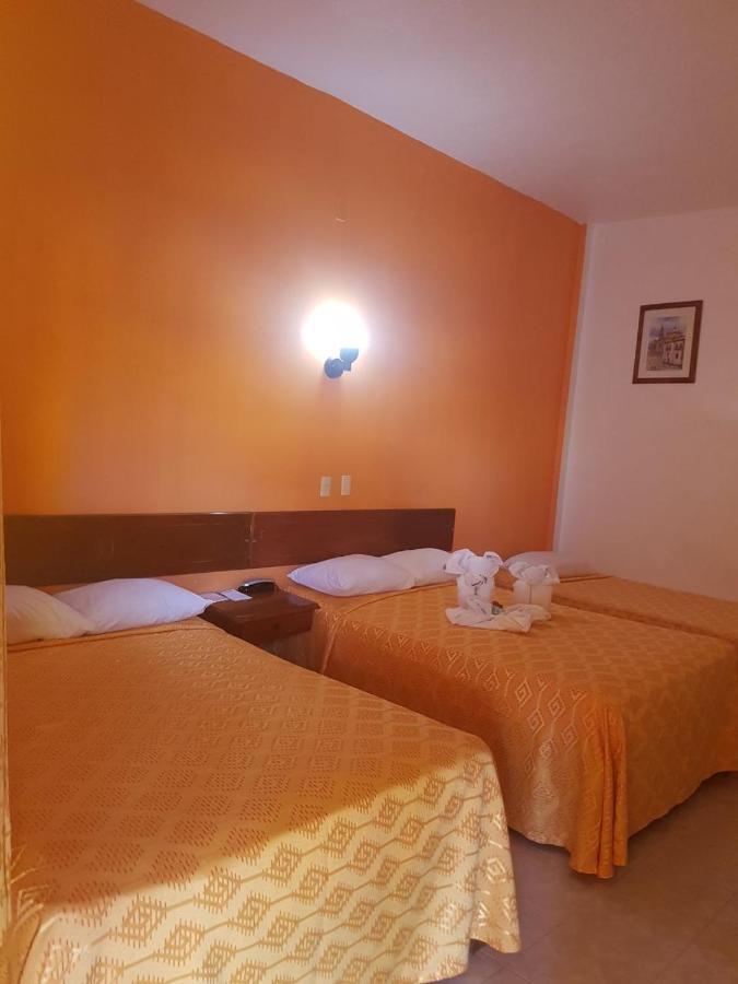 Hotel Arcos Del Parque Acayucan Bagian luar foto