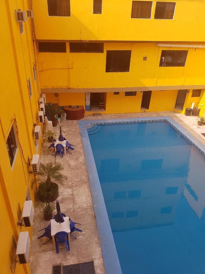 Hotel Arcos Del Parque Acayucan Bagian luar foto
